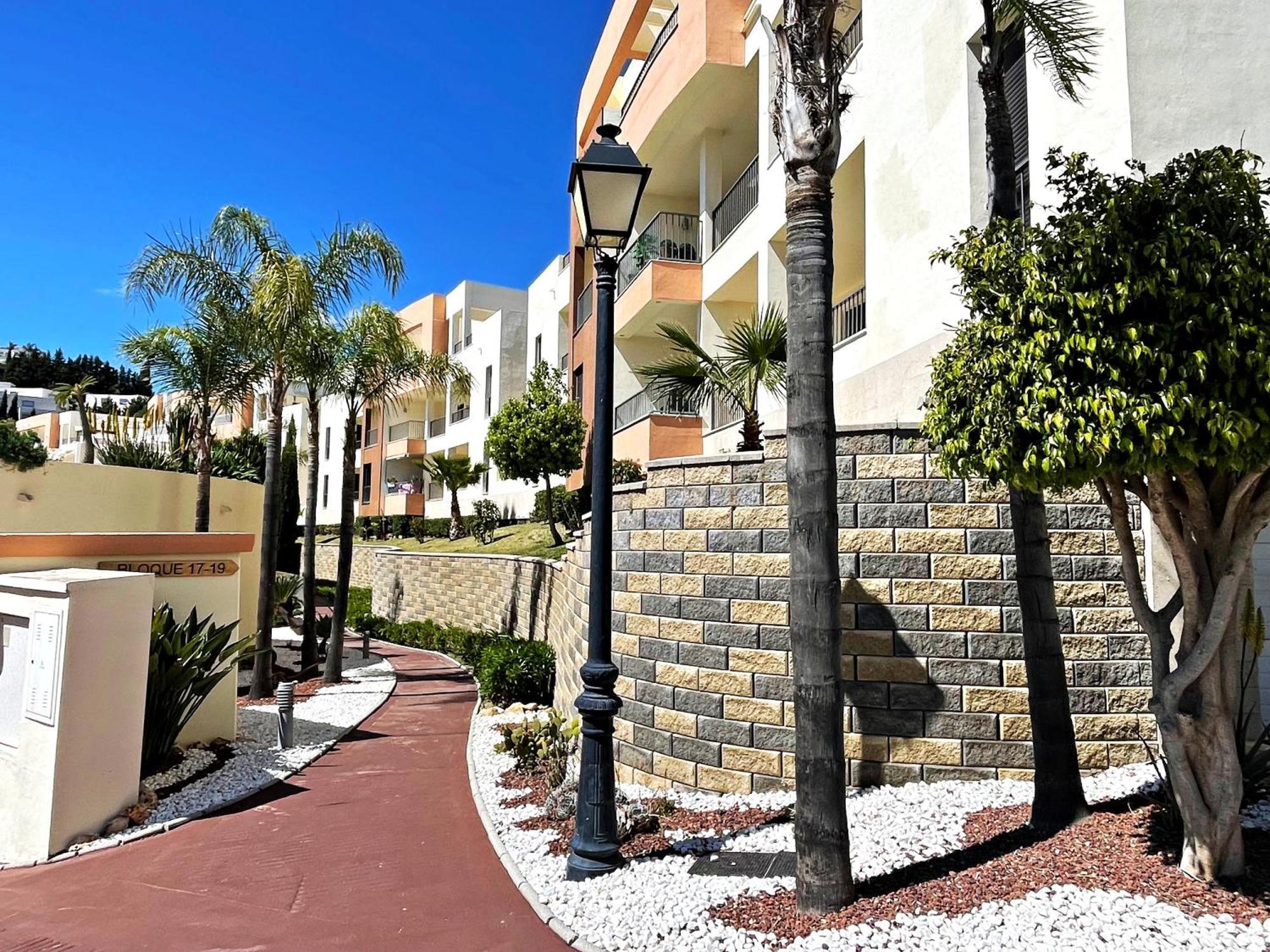 Spectacular Views - Luxury Apartment In Resort - Marbella Hills Zewnętrze zdjęcie